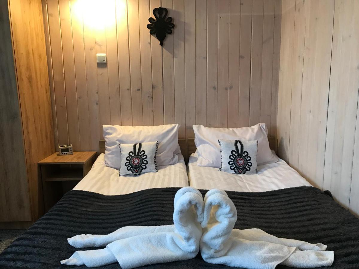 Willa Pod Gorami Zakopane Bagian luar foto